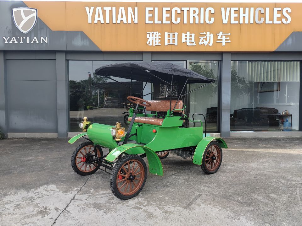 Coche antiguo de tipo abierto multiusos verde 1903