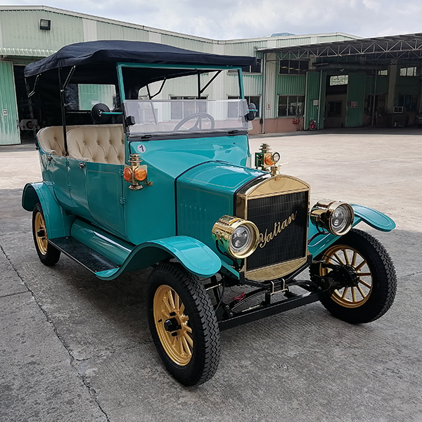 Coche antiguo de nueva energ&iacute;a