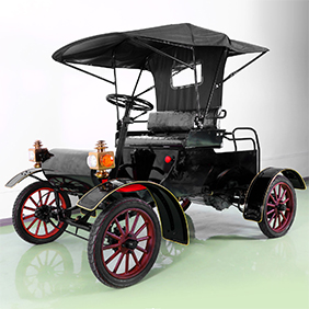 Coche antiguo de 1903.