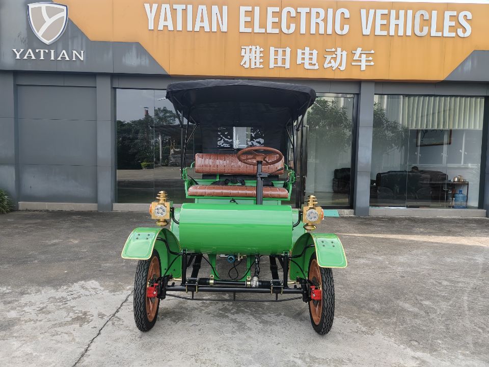 Coche antiguo de tipo abierto multiusos verde 1903